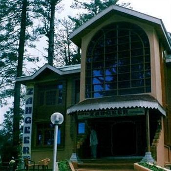 Hotel Zahgeer Continental - Srinagar Εξωτερικό φωτογραφία